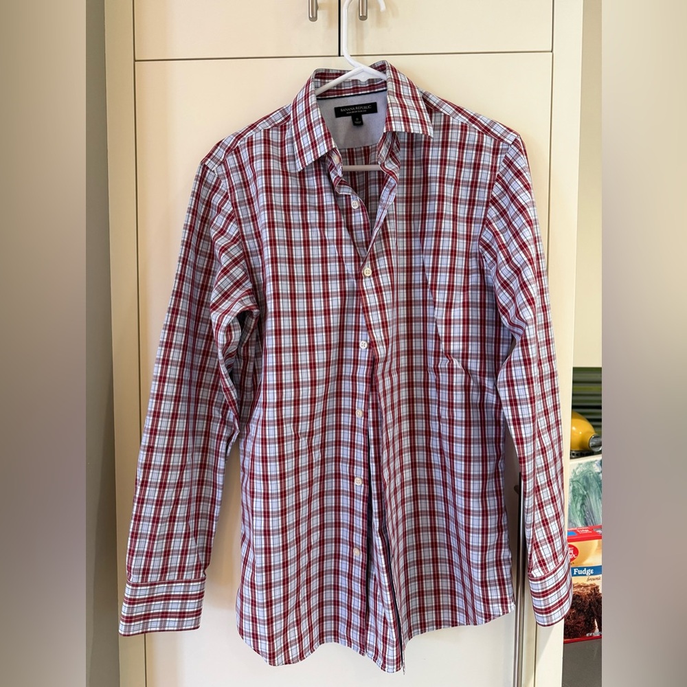 Banana Republic Red and White Plaid Shirt Non-Iron Slim Fit